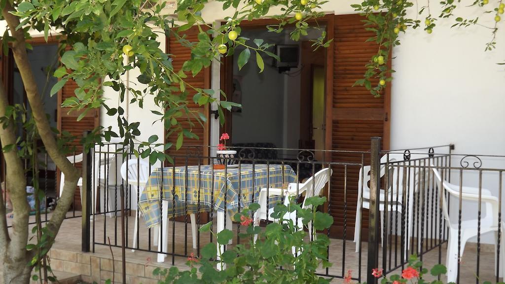 Pefka Studios & Apartments Vourvourou Exterior foto